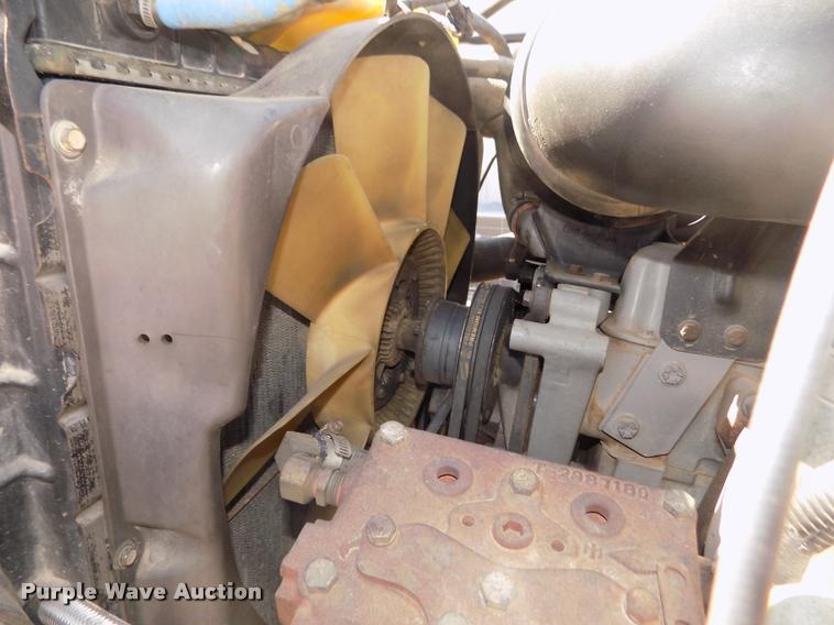 image for item DA0706 1992 Ford F800 digger derrick truck