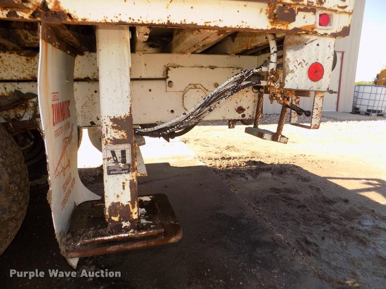 image for item DA0706 1992 Ford F800 digger derrick truck