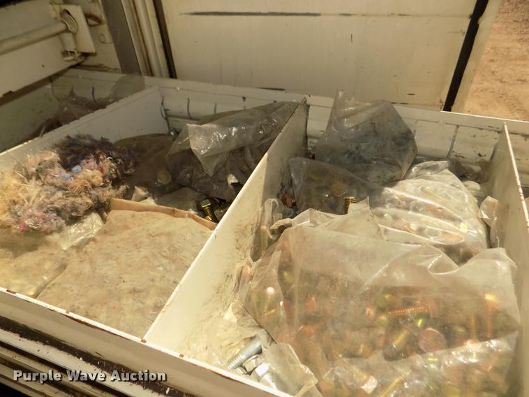 image for item DA0706 1992 Ford F800 digger derrick truck