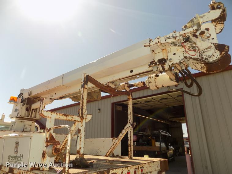 image for item DA0706 1992 Ford F800 digger derrick truck