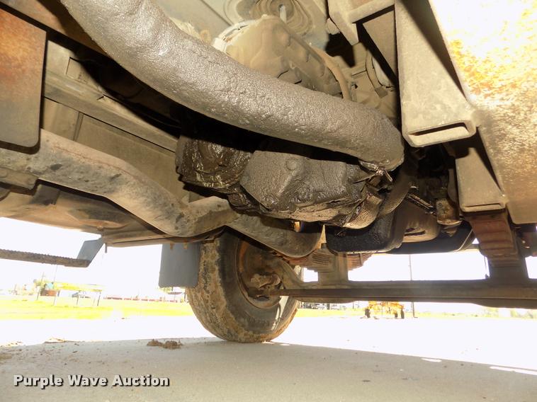 image for item DA0706 1992 Ford F800 digger derrick truck