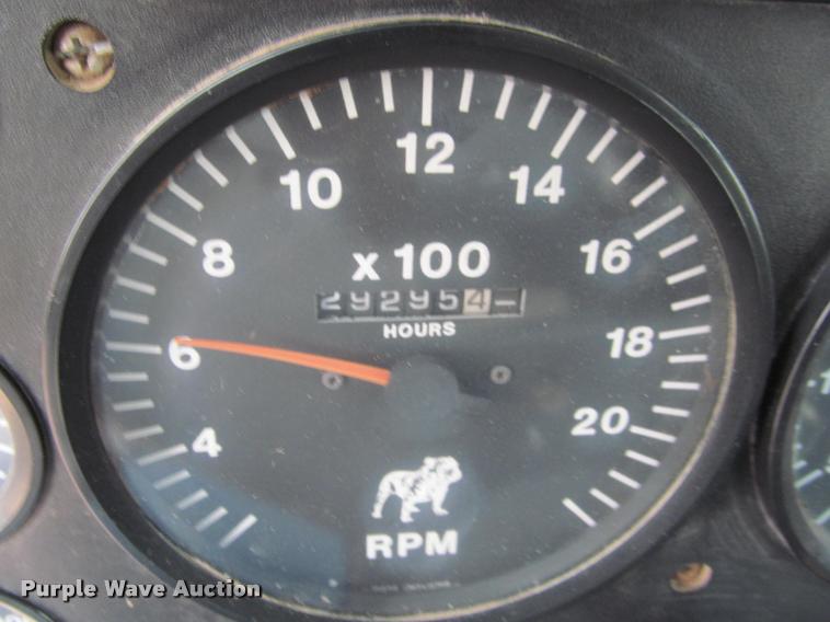 image for item DA1009 1993 Mack CH613 semi truck