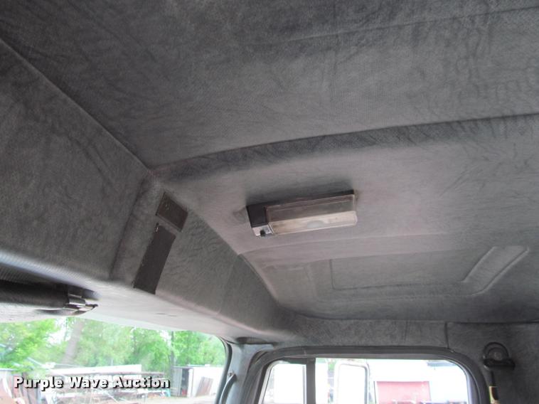 image for item DA1009 1993 Mack CH613 semi truck