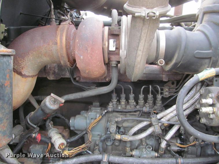 image for item DA1009 1993 Mack CH613 semi truck