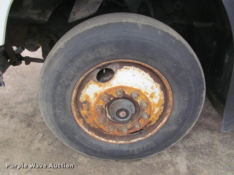 image for item DA1009 1993 Mack CH613 semi truck