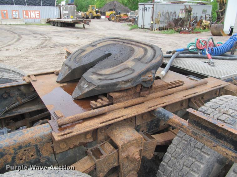 image for item DA1009 1993 Mack CH613 semi truck