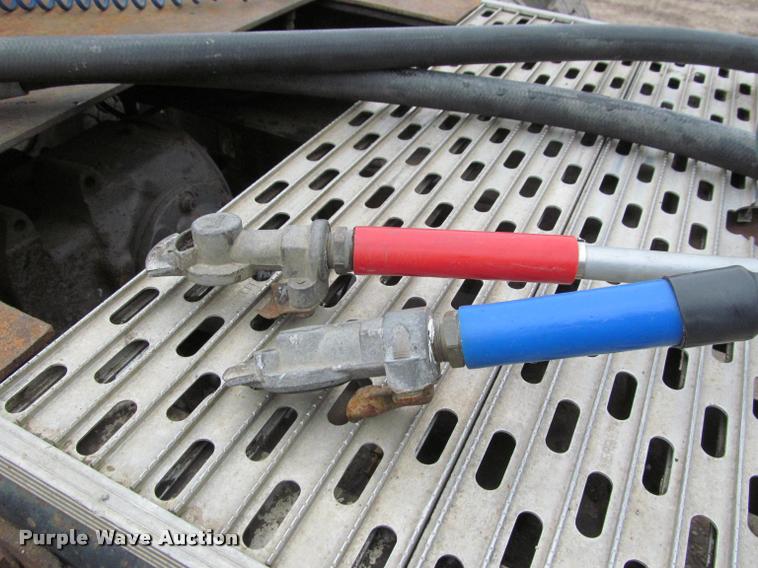 image for item DA1009 1993 Mack CH613 semi truck