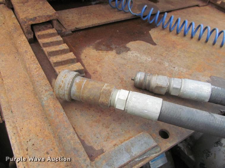 image for item DA1009 1993 Mack CH613 semi truck