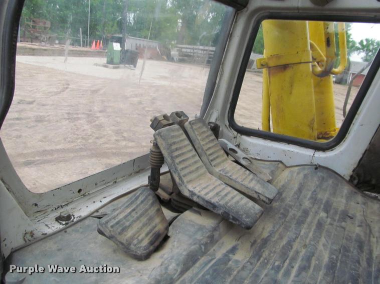 image for item DA1010 1997 Kobelco SK300LC excavator