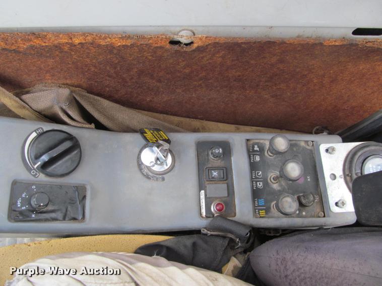 image for item DA1010 1997 Kobelco SK300LC excavator