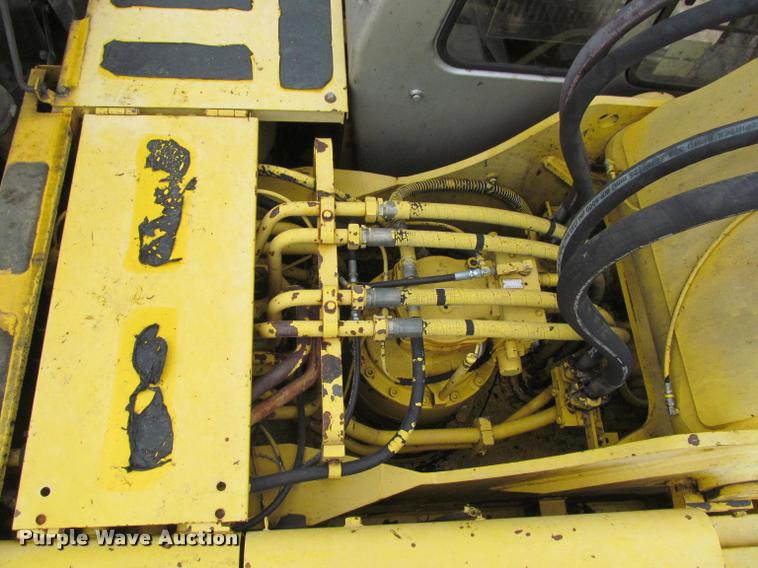 image for item DA1010 1997 Kobelco SK300LC excavator