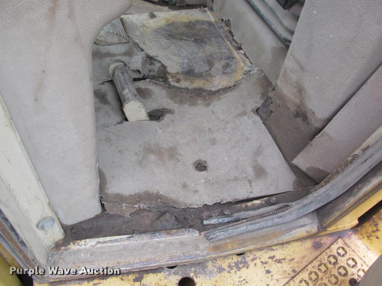 image for item DA1011 1998 Caterpillar D6R LGP dozer