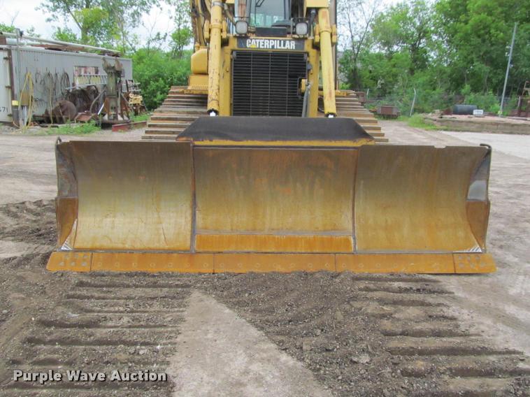 image for item DA1011 1998 Caterpillar D6R LGP dozer