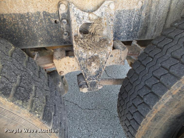 image for item DA2688 1988 International F8300 dump truck