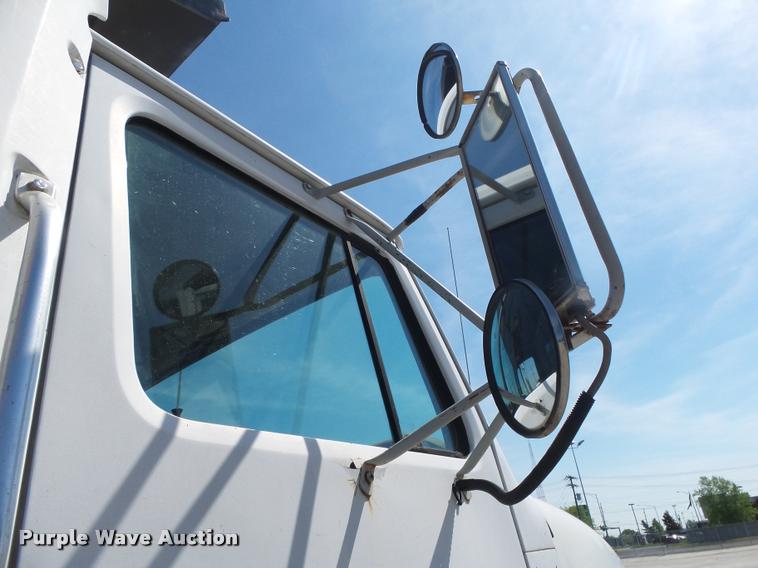 image for item DA2688 1988 International F8300 dump truck