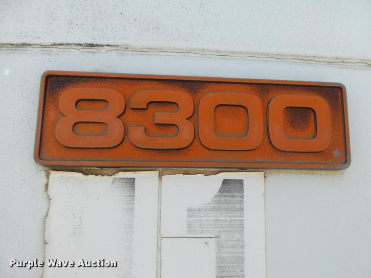 image for item DA2688 1988 International F8300 dump truck