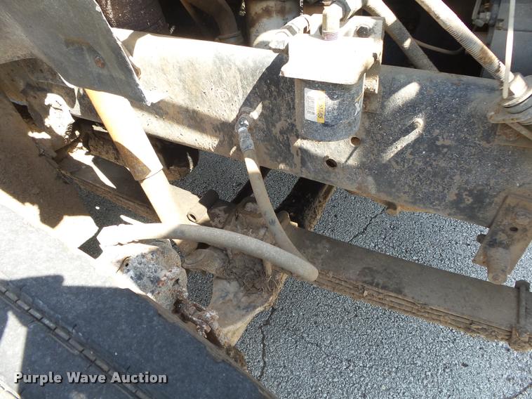 image for item DA2688 1988 International F8300 dump truck