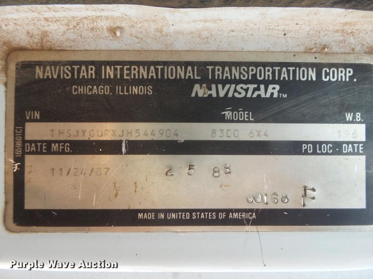 image for item DA2688 1988 International F8300 dump truck