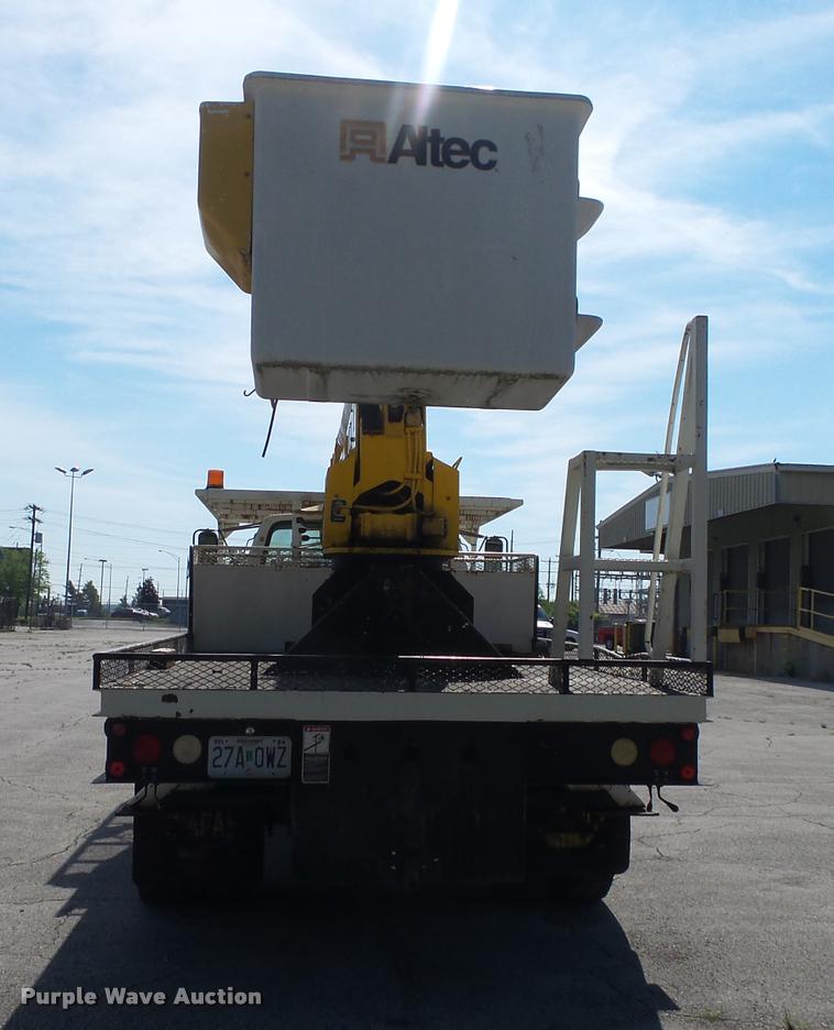 image for item DA2690 1995 Ford F800 Super Duty bucket truck