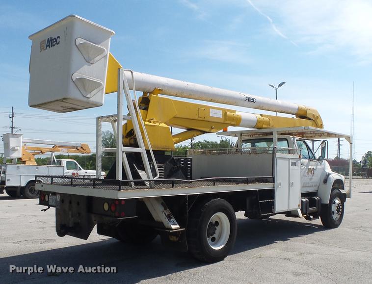 image for item DA2690 1995 Ford F800 Super Duty bucket truck