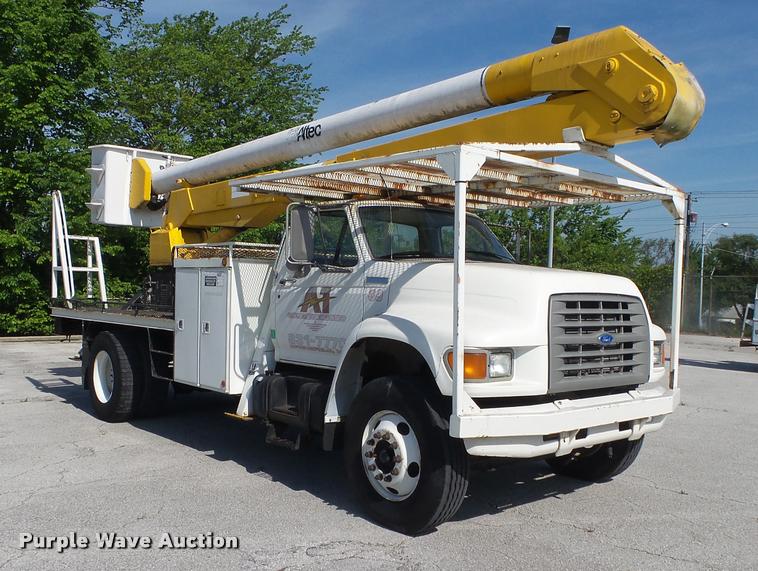image for item DA2690 1995 Ford F800 Super Duty bucket truck