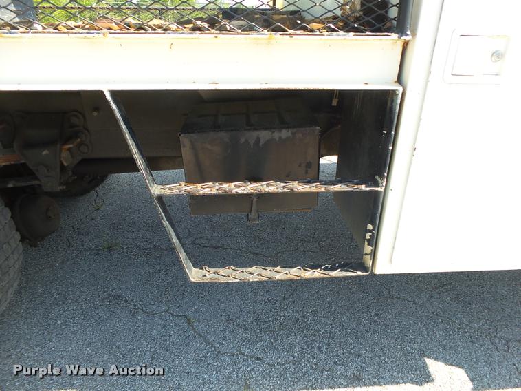 image for item DA2690 1995 Ford F800 Super Duty bucket truck