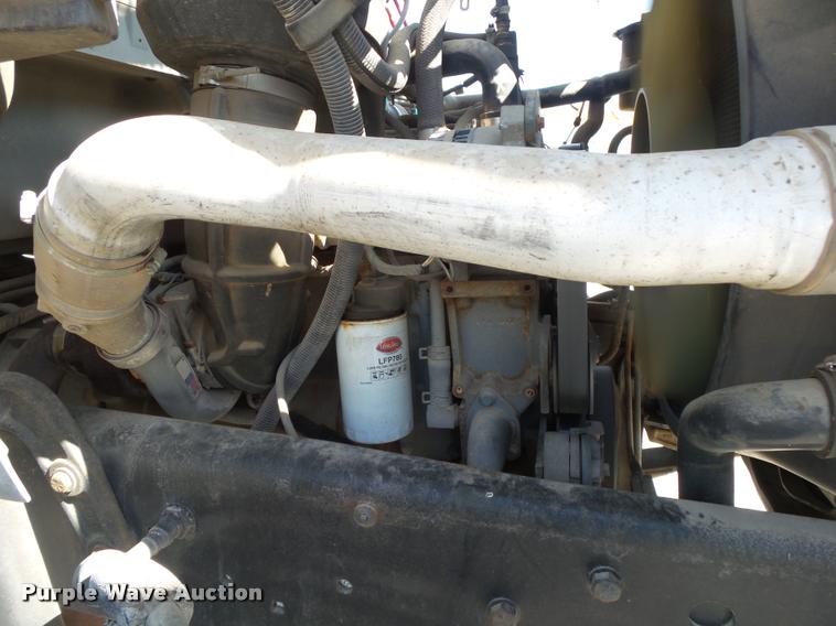 image for item DA2690 1995 Ford F800 Super Duty bucket truck