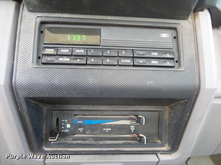 image for item DA2690 1995 Ford F800 Super Duty bucket truck