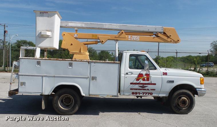 image for item DA2691 1991 Ford F450 bucket truck