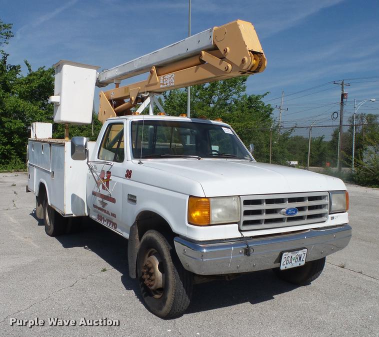 image for item DA2691 1991 Ford F450 bucket truck