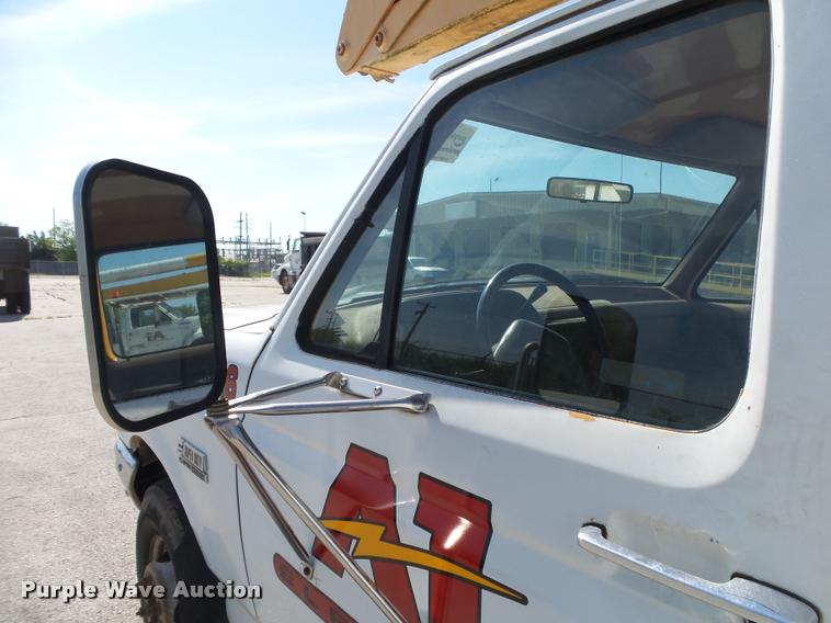 image for item DA2691 1991 Ford F450 bucket truck