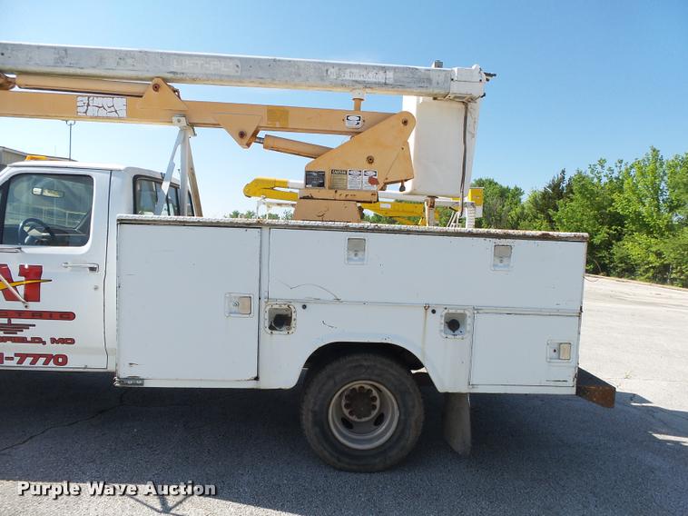 image for item DA2691 1991 Ford F450 bucket truck