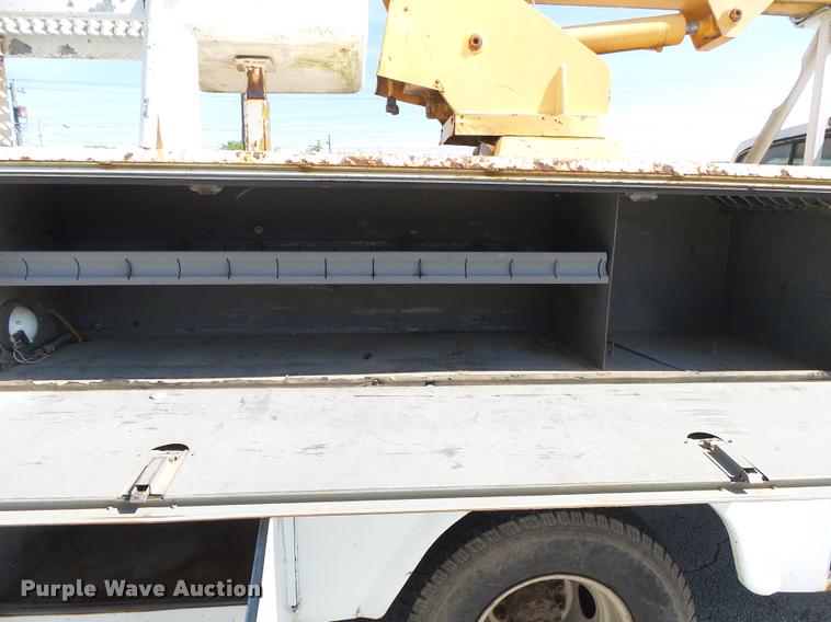 image for item DA2691 1991 Ford F450 bucket truck