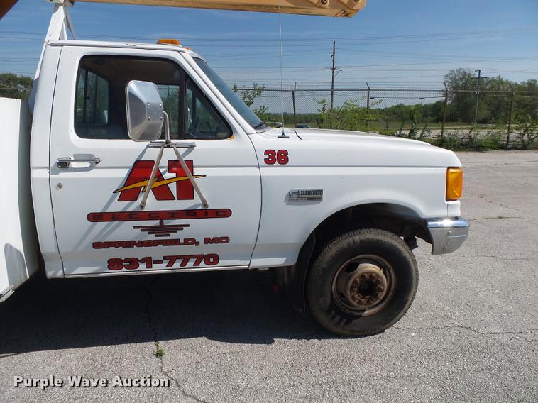 image for item DA2691 1991 Ford F450 bucket truck