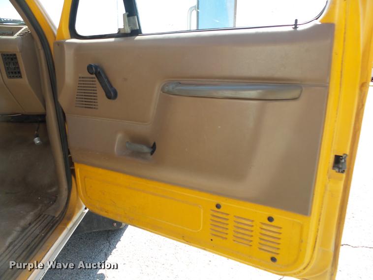 image for item DA2691 1991 Ford F450 bucket truck