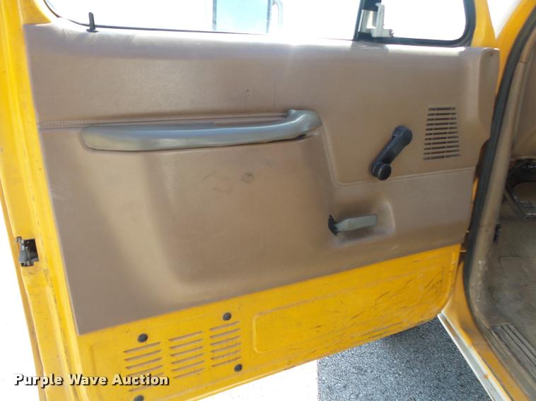 image for item DA2691 1991 Ford F450 bucket truck