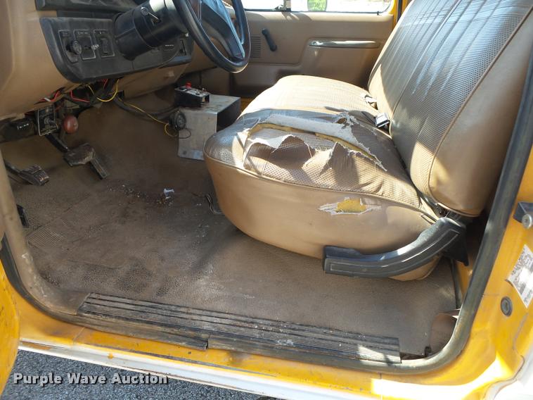 image for item DA2691 1991 Ford F450 bucket truck