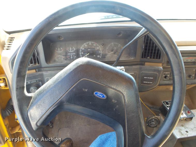 image for item DA2691 1991 Ford F450 bucket truck