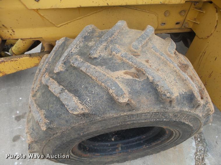 image for item DA2693 1997 Vermeer V4150A trencher