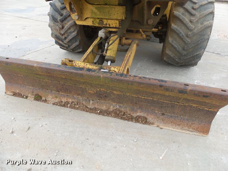 image for item DA2693 1997 Vermeer V4150A trencher