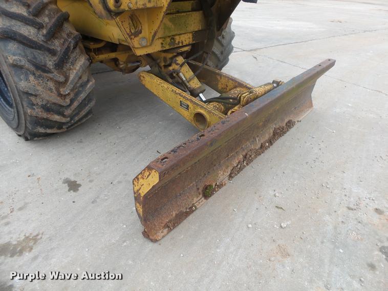 image for item DA2693 1997 Vermeer V4150A trencher