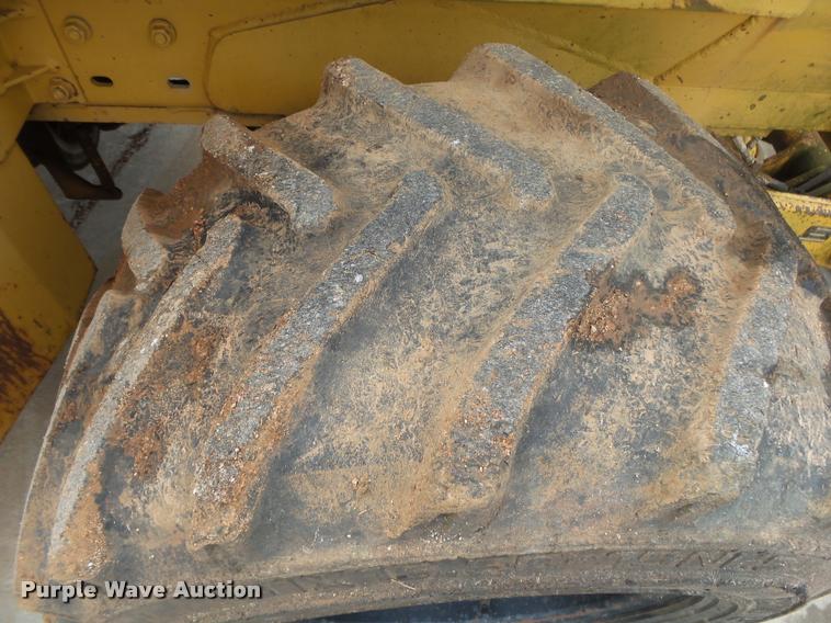 image for item DA2693 1997 Vermeer V4150A trencher