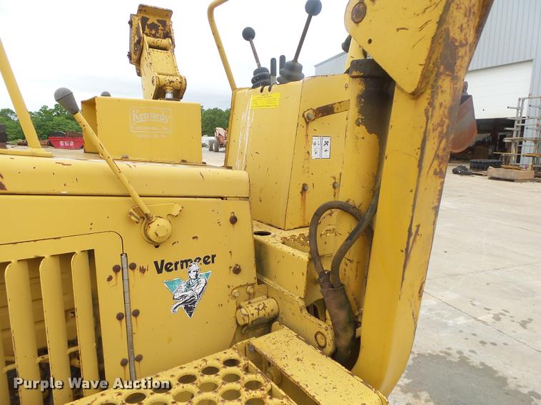 image for item DA2693 1997 Vermeer V4150A trencher