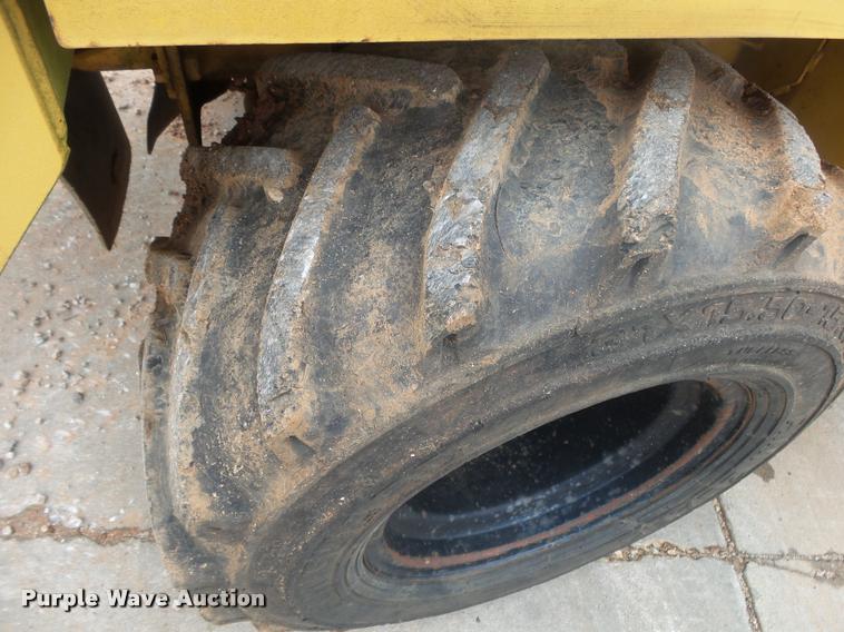 image for item DA2693 1997 Vermeer V4150A trencher