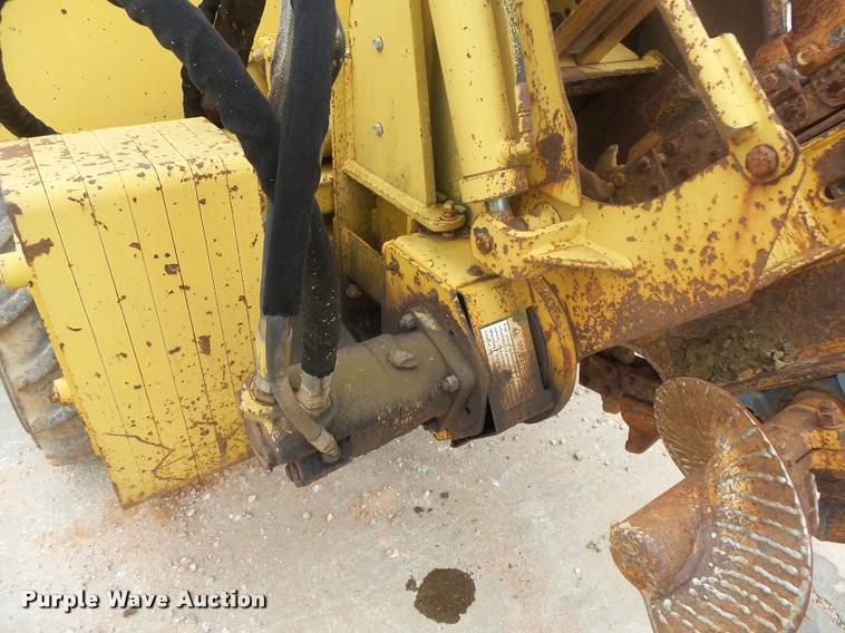 image for item DA2693 1997 Vermeer V4150A trencher