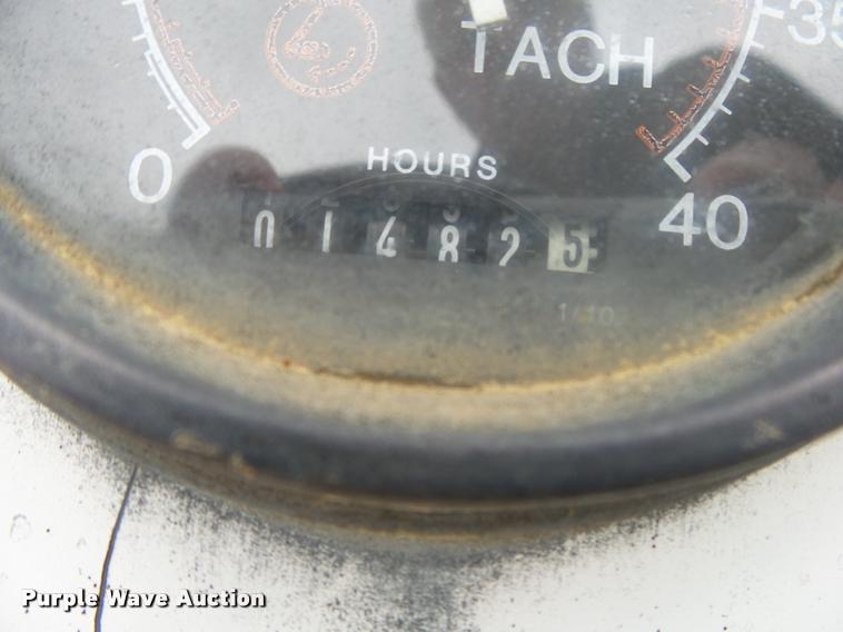 image for item DA2693 1997 Vermeer V4150A trencher