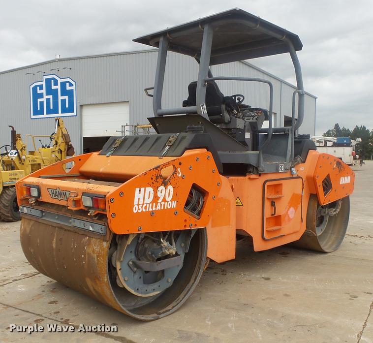 image for item DA2694 Hamm HD90 double drum vibratory roller