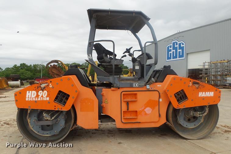 image for item DA2694 Hamm HD90 double drum vibratory roller