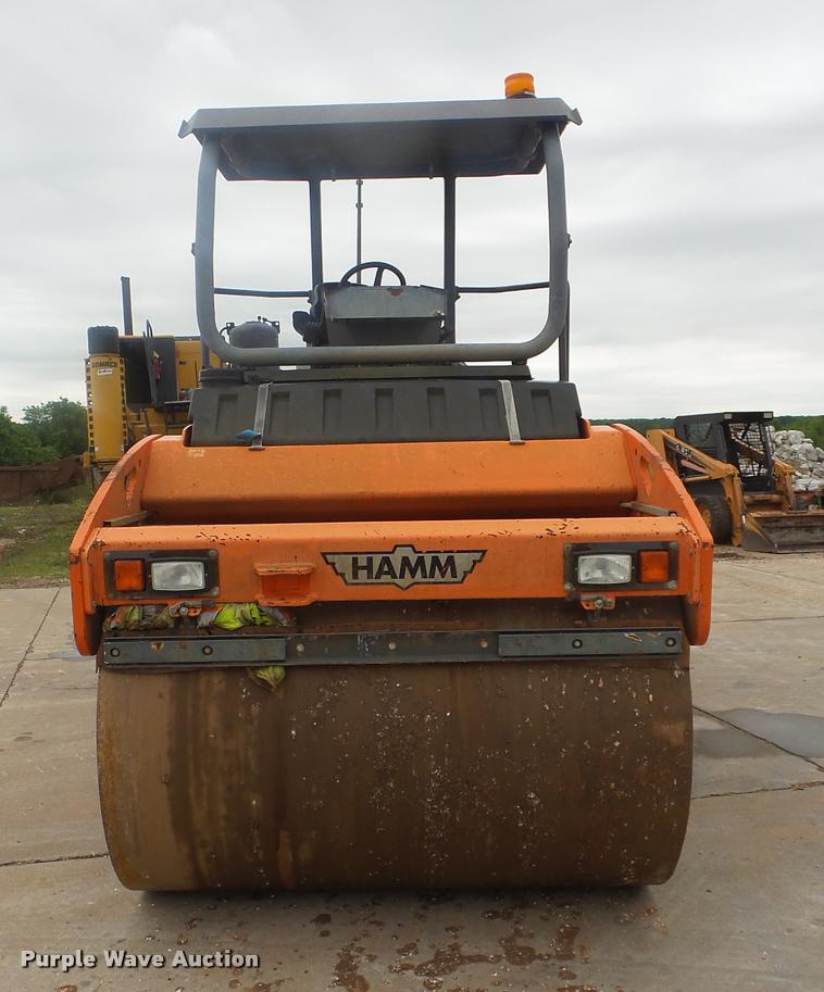 image for item DA2694 Hamm HD90 double drum vibratory roller