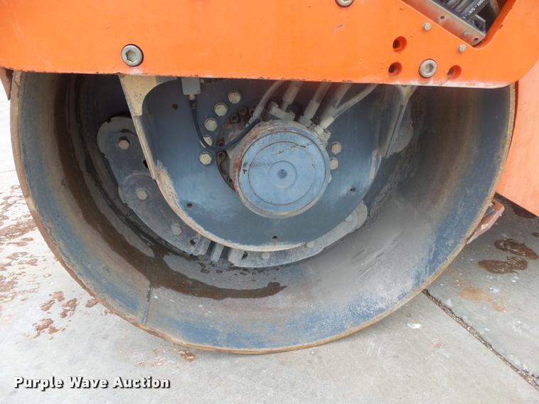 image for item DA2694 Hamm HD90 double drum vibratory roller